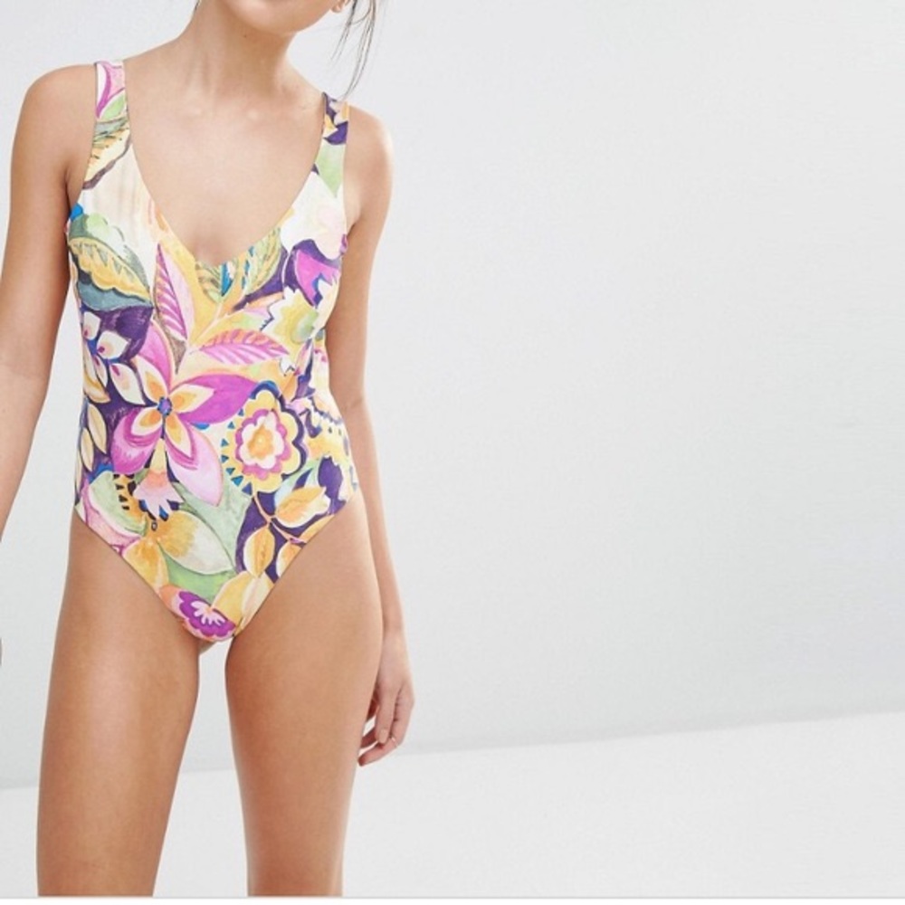 Boys and Arrows Bad News Bonnie One Piece fiesta